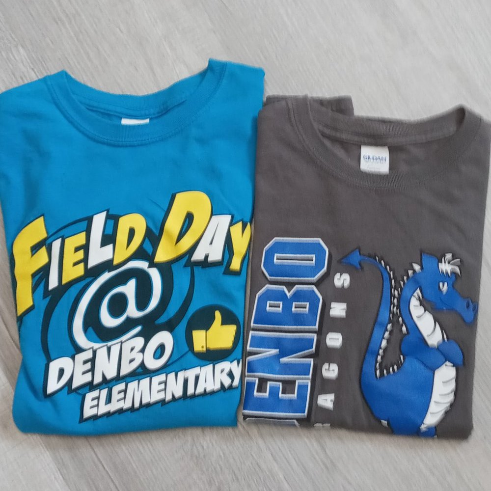 2 Gildan Tee Shirts